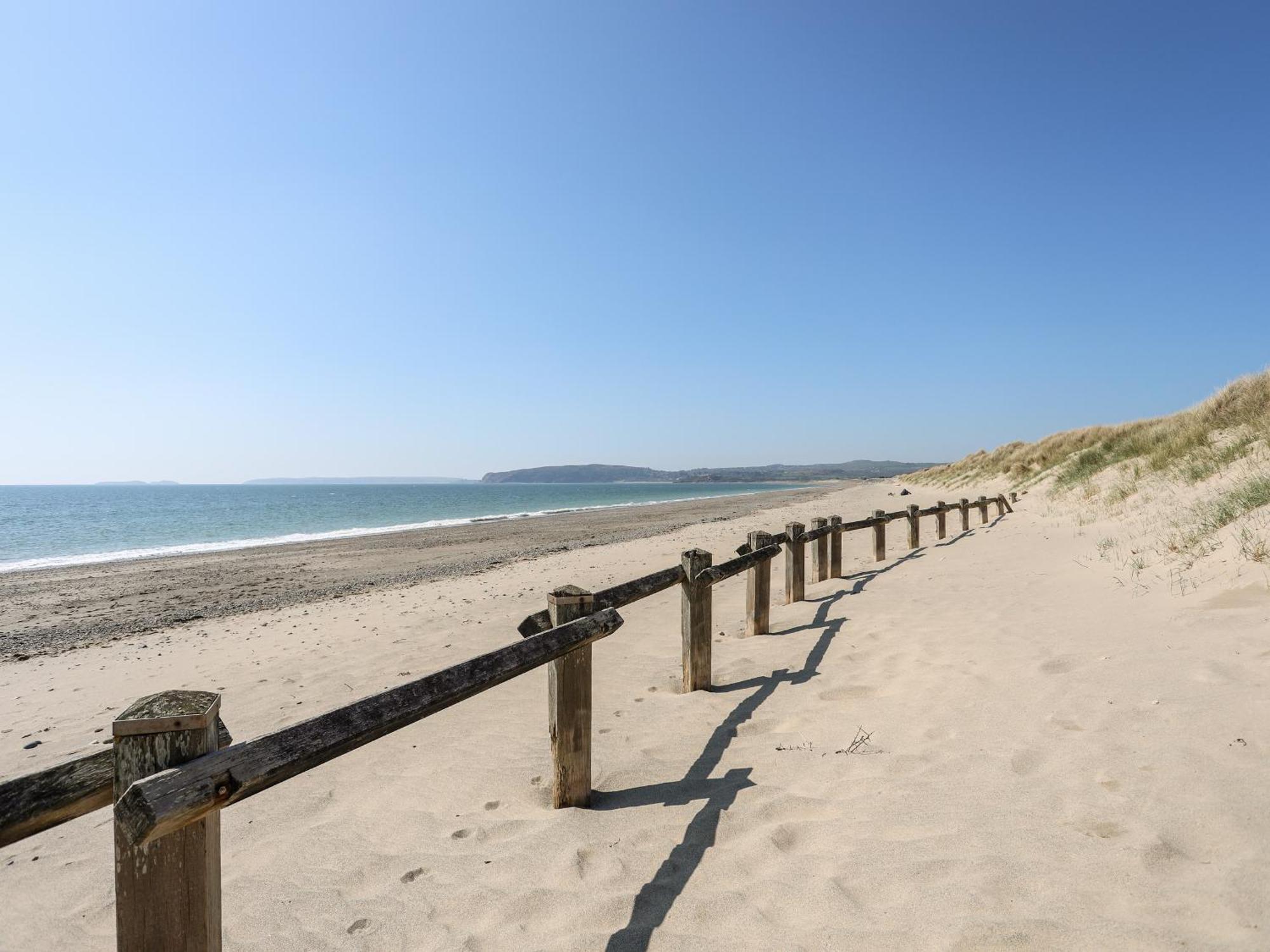 7 Min Y Traeth Villa Pwllheli Bagian luar foto